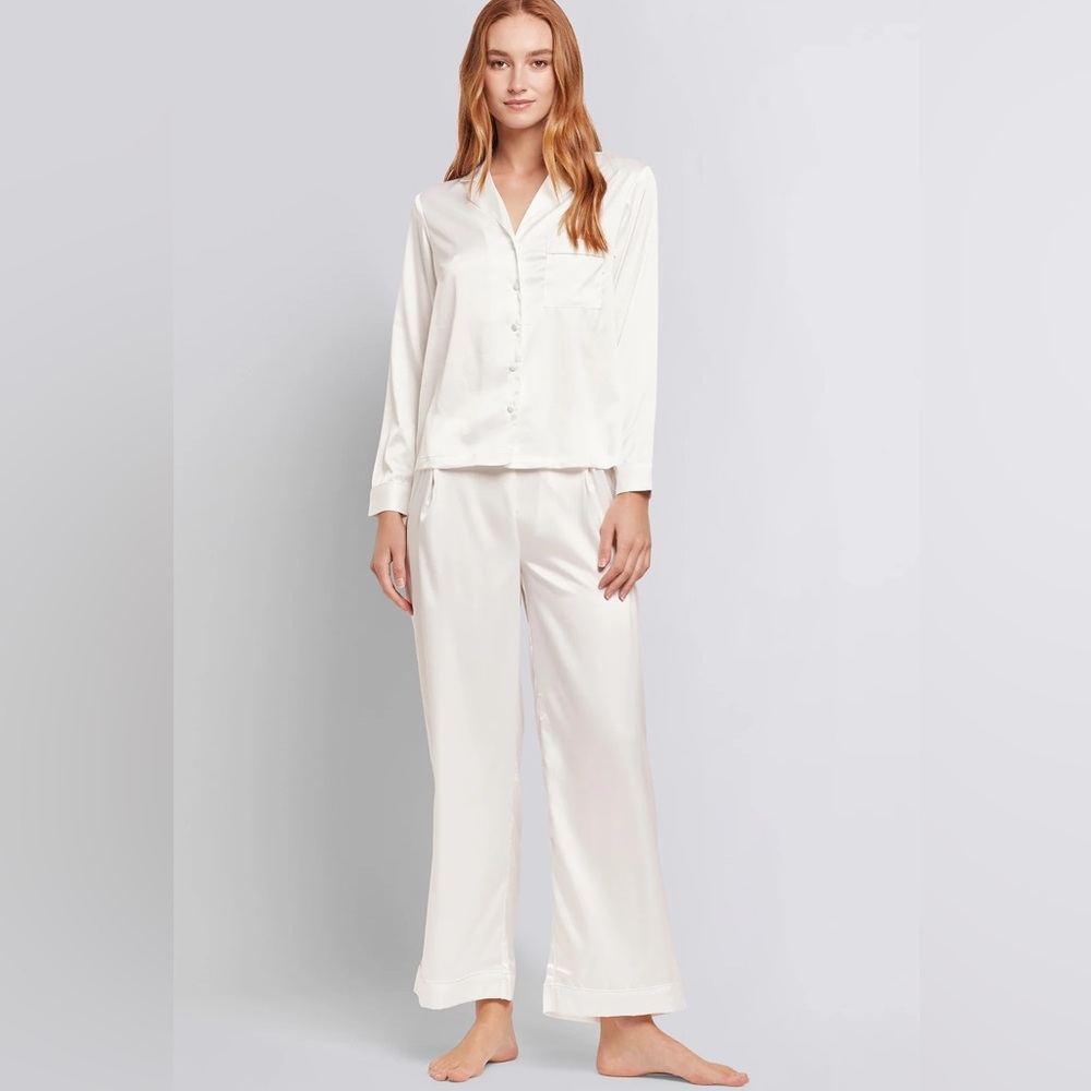 NWT Homebodii Toni Lounge Bridal Pyjama Set - White